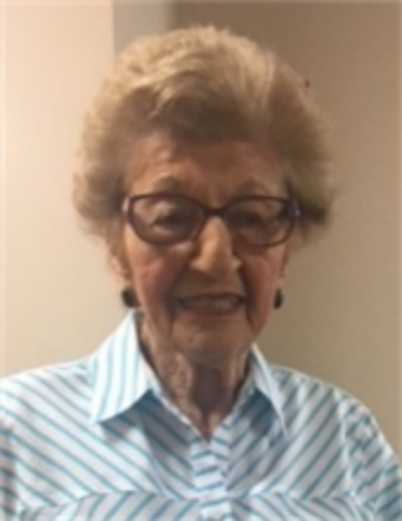 Alice Tateosian Koenig photo gallery image 1 of 2
