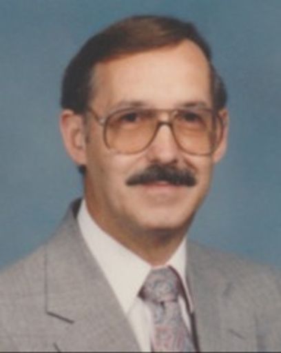 Robert W. Harding, Jr.'s obituary image