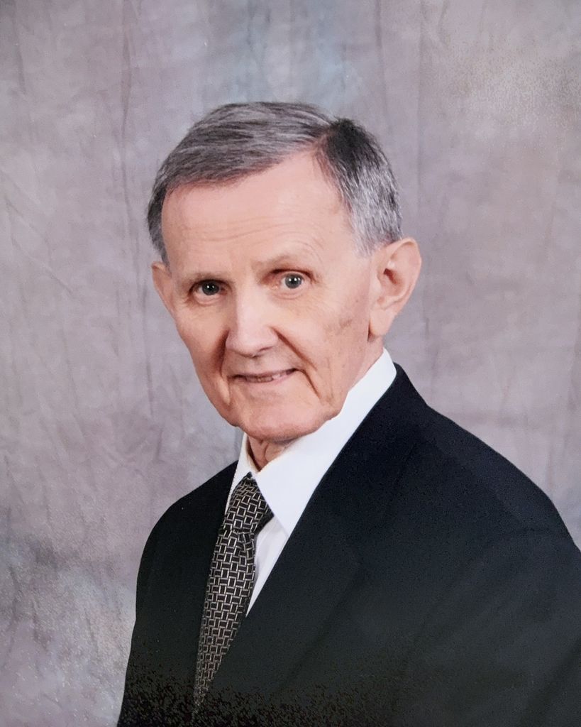 Dr. Robert Freeman Carlton Profile Photo