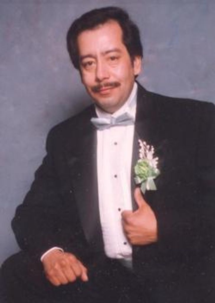 Reynaldo Carrillo Profile Photo