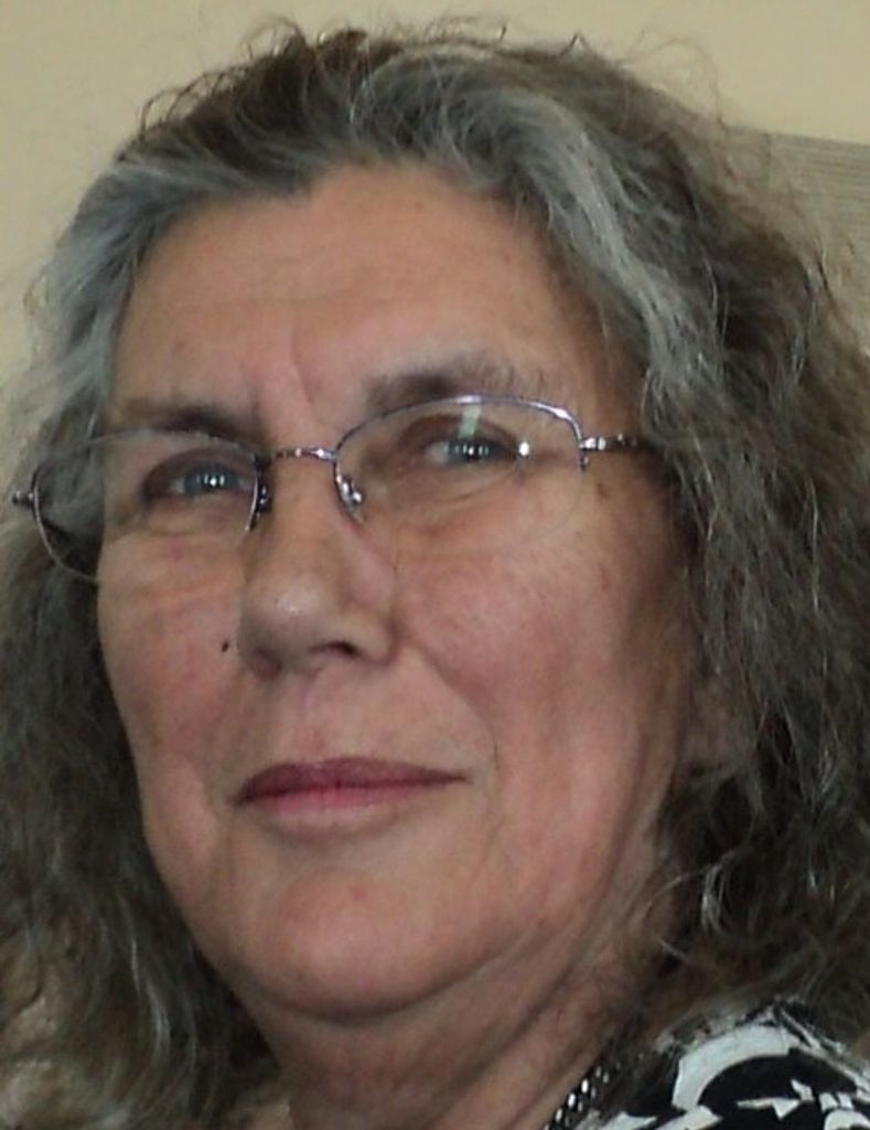 Charlotte Siekierzynski Profile Photo