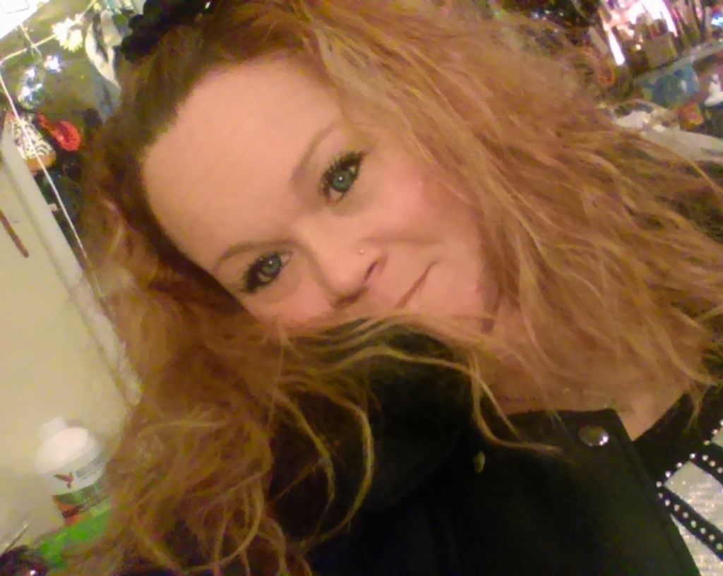 Nicole L. Reis