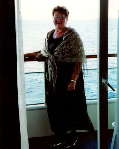 Phyllis Jordan photo gallery thumbnail 64 of 76