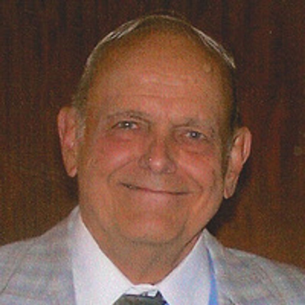 Robert E. Voorhes