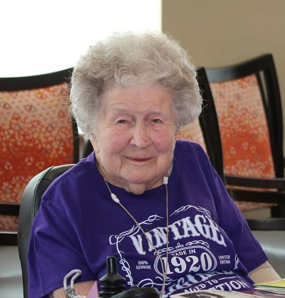 Lorraine  Louise Keck