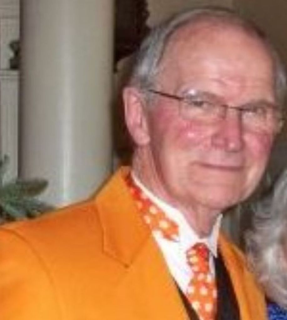 Thomas Manning "Tom" Robertson