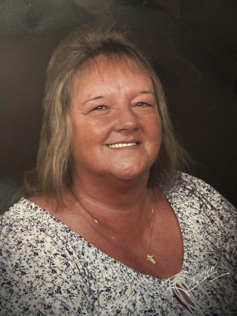 Debbie Earp Main Profile Photo