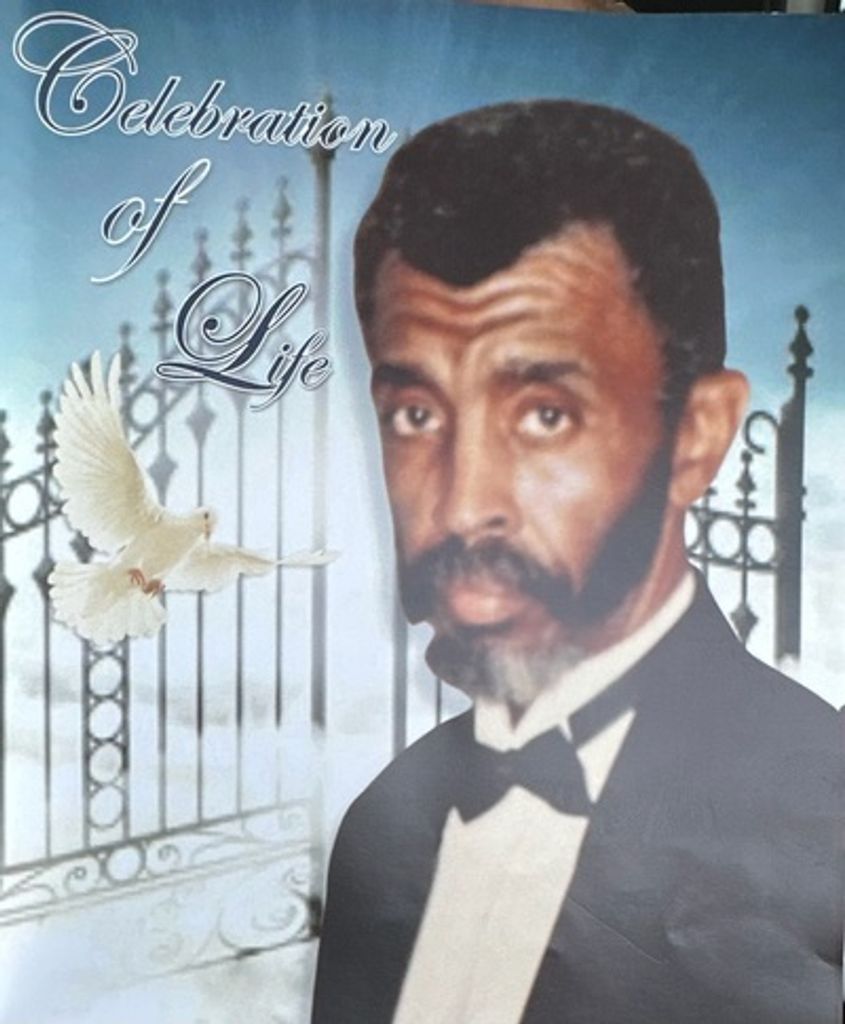 Johnny Lewis, Jr. Profile Photo