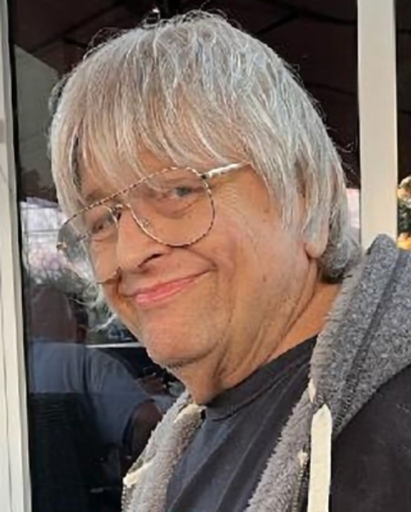Stephen J Luczkowiak