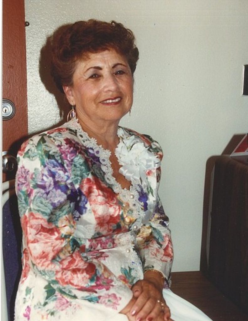 Emily Torres Pacheco Profile Photo