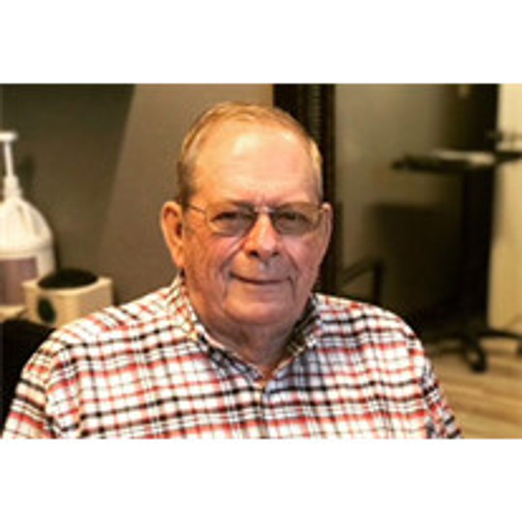 Robert J. "Bob"Russell Sr Profile Photo