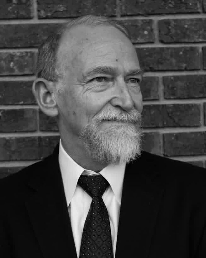 Robert Howard Mills Profile Photo