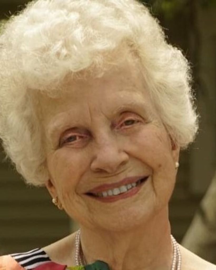 Dorothy J. Helmes Profile Photo