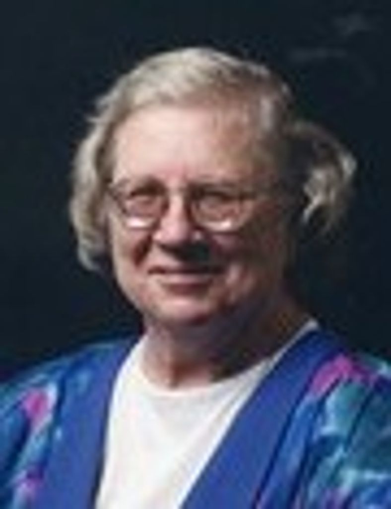 Stella Vest (Green)  Neidert