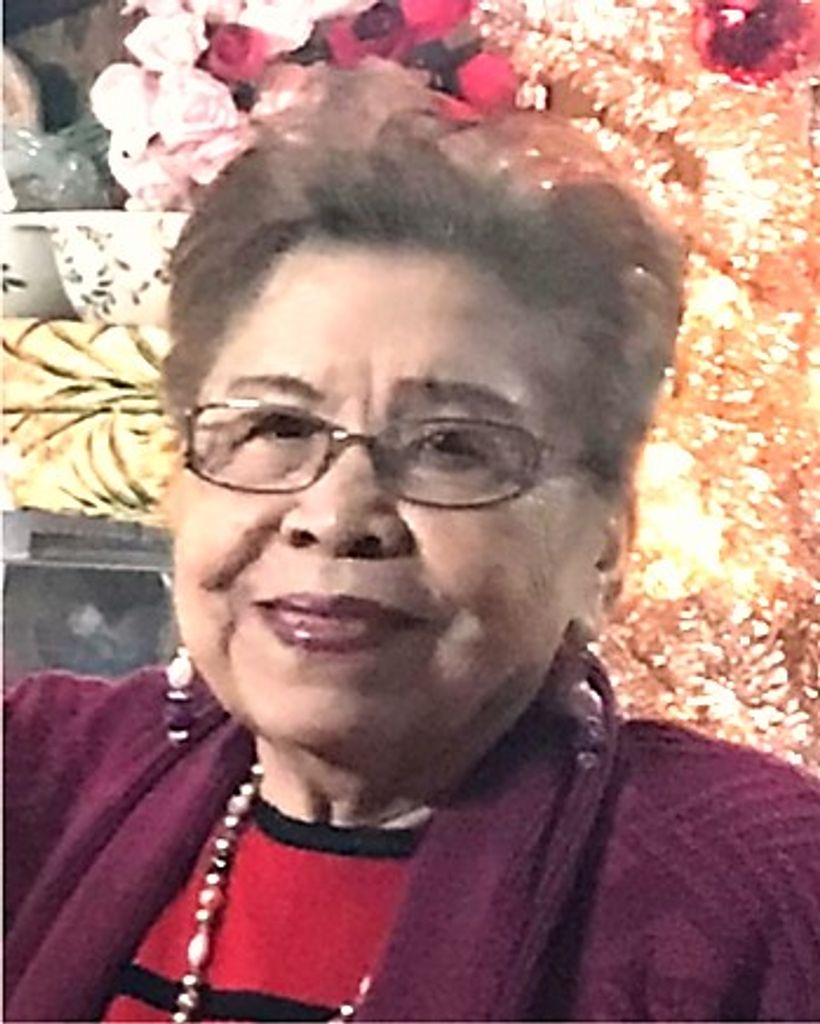 Natividad Flores