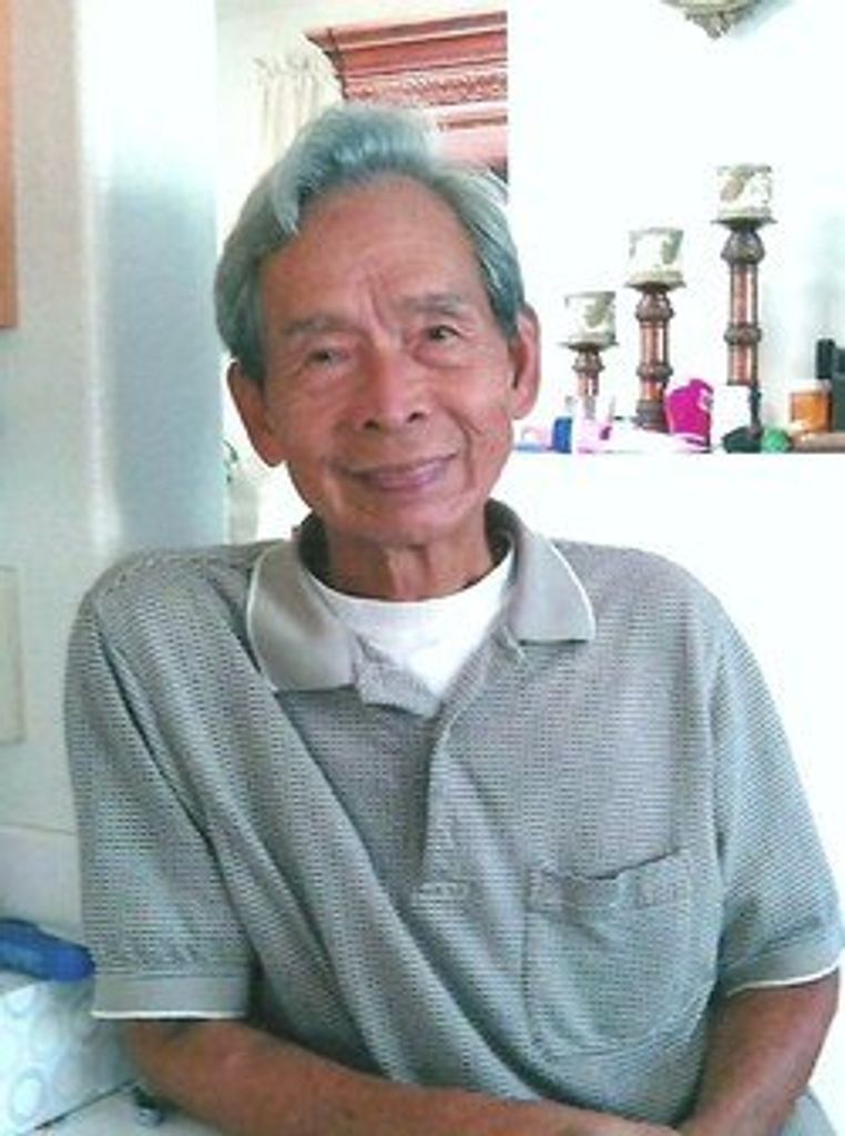 Apolinario Santos