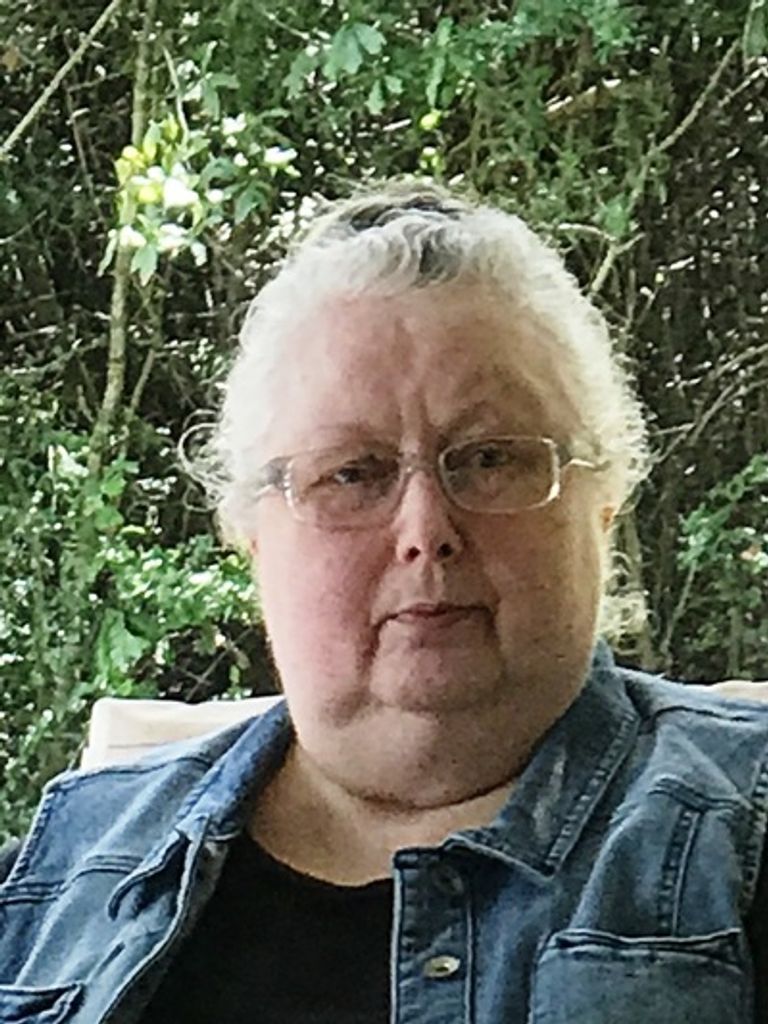 Helen Dale` Magee Profile Photo