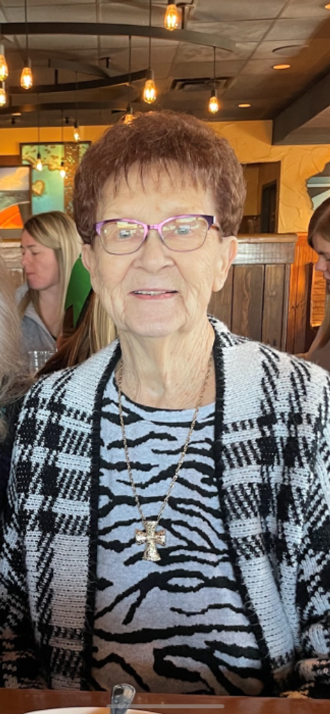 Vernell (Sanderson)  Hiller