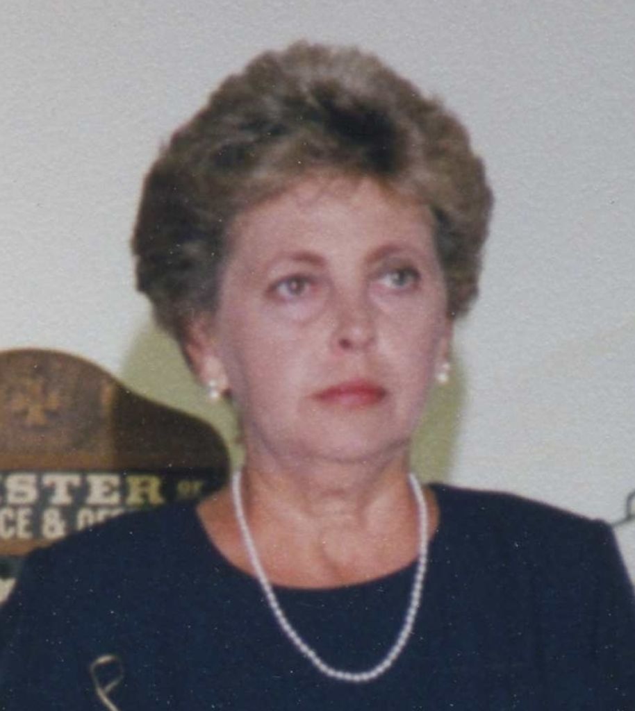 Sally Lou Hicks Profile Photo