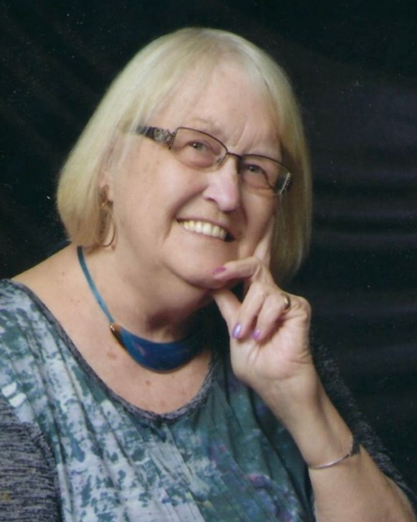 Carol Lee Hubacek Profile Photo