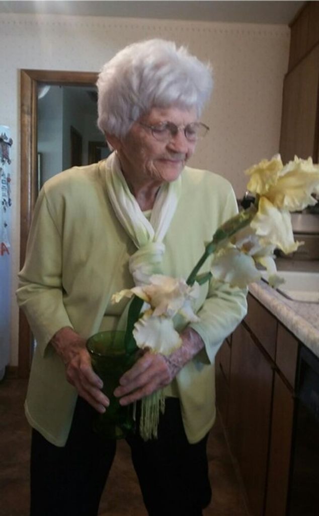 Evelyn Mitchell Thomas Profile Photo