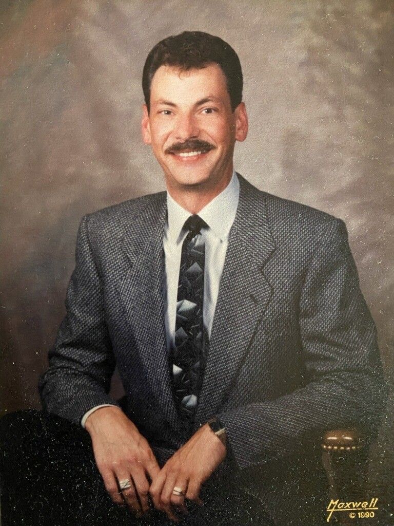 Jay D Slaugh