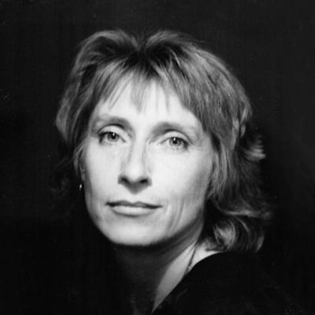 Lynne Stirling Profile Photo