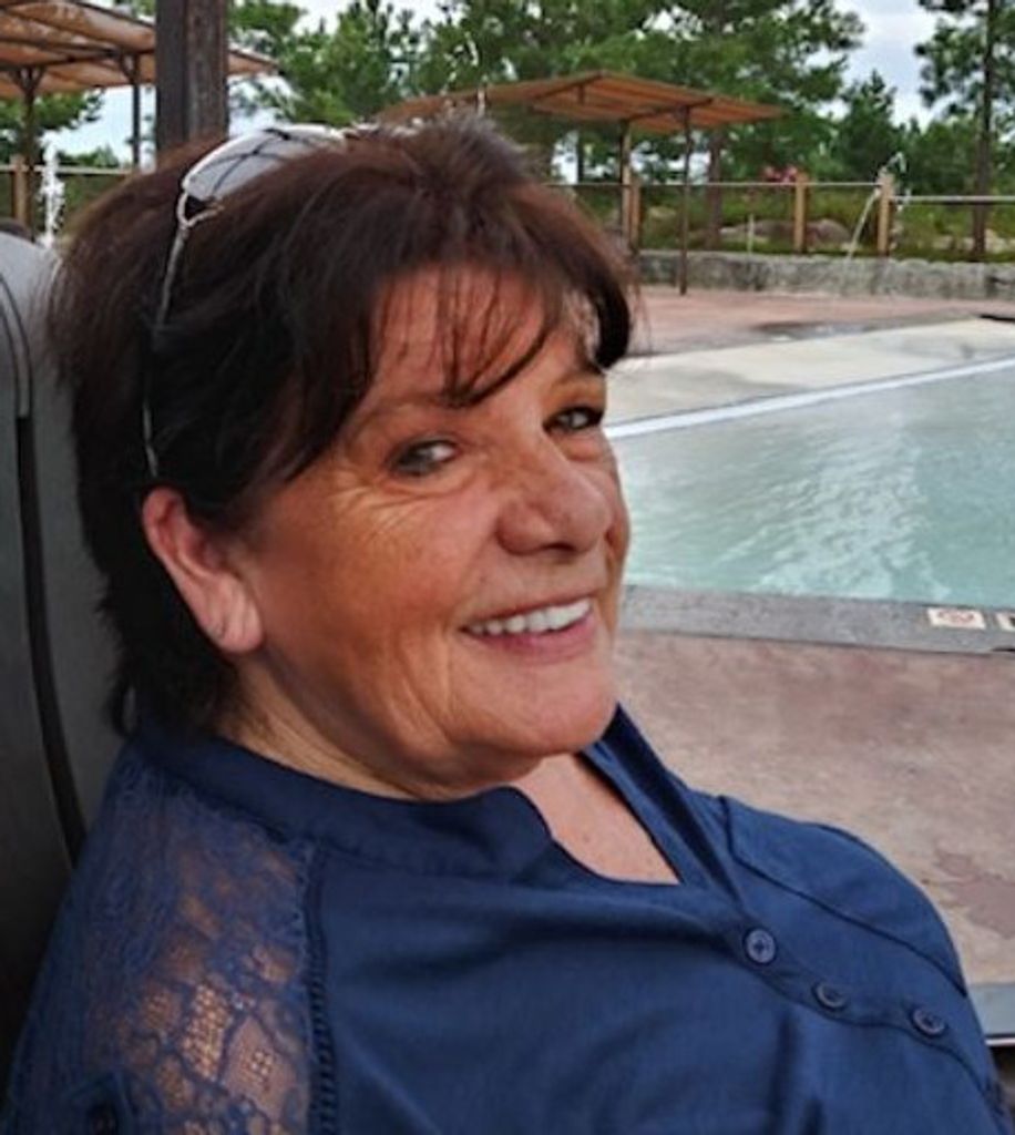Sandra L. Schmidt