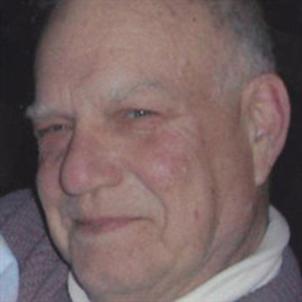 Earle "Steve" Baxter