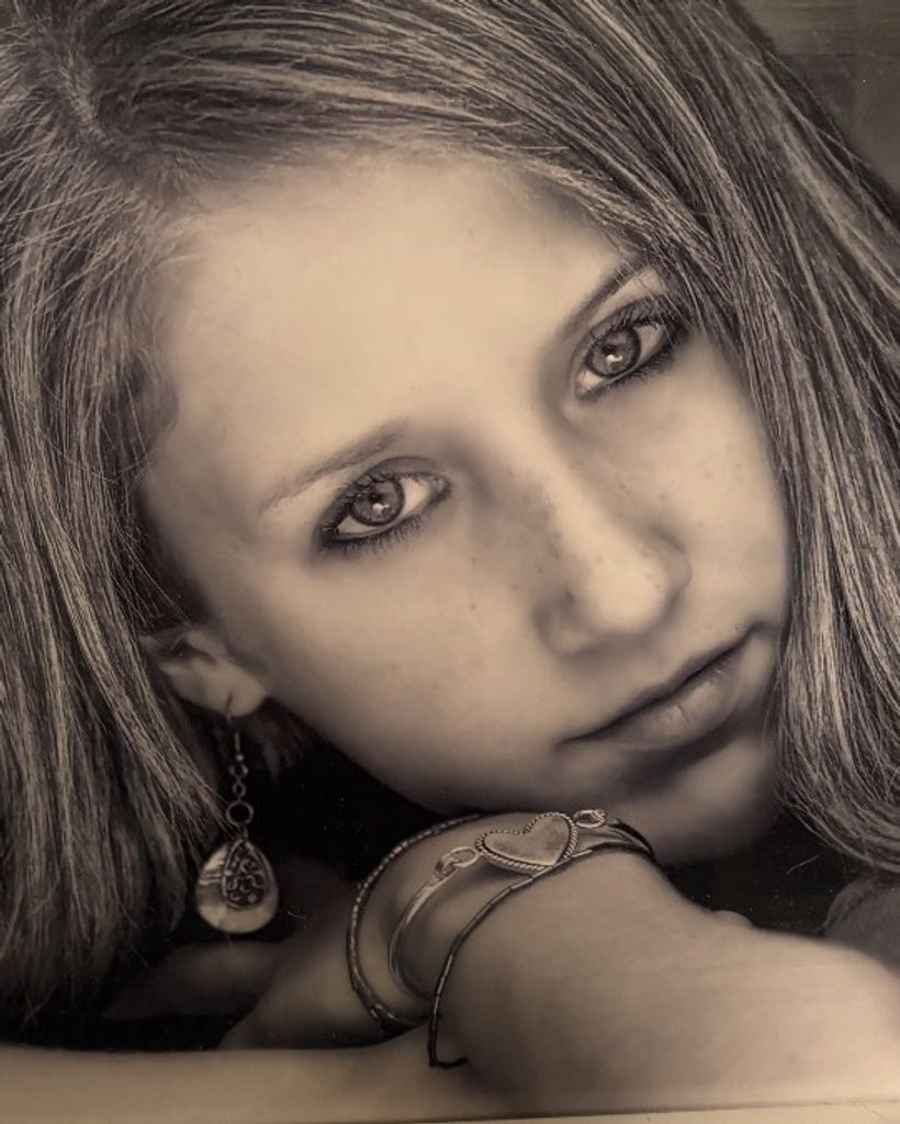 Megan Marie Gunderson Profile Photo