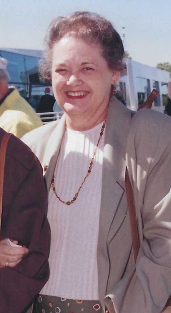 Lollye Evelyn Vyskocil Profile Photo