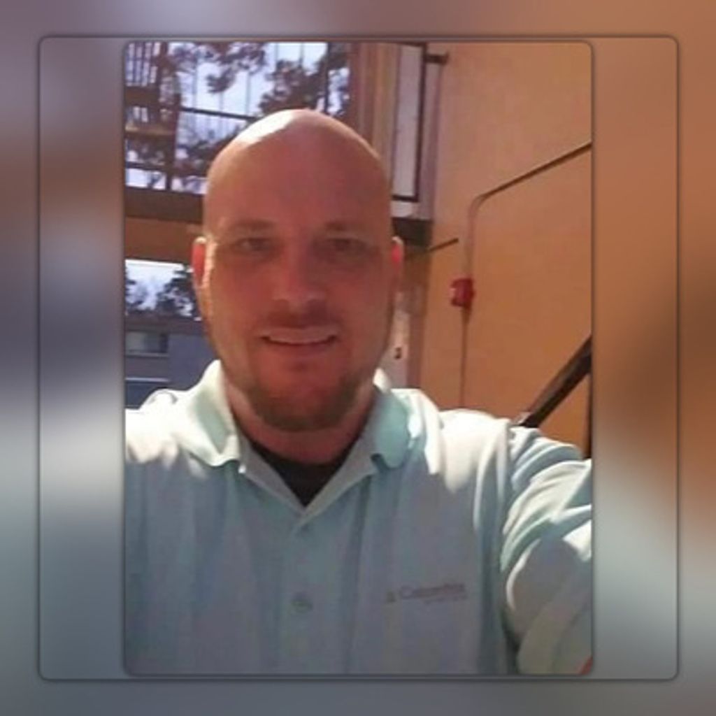 James Leslie Ogles, Jr. Profile Photo