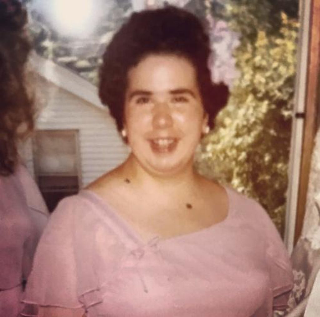 Concetta "Connie" E Rotondo