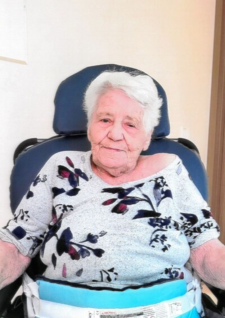 Myrtle Park (Nee. Coates) Profile Photo