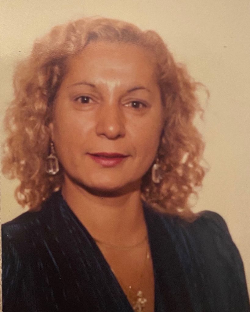 Sylvie Stenis Profile Photo
