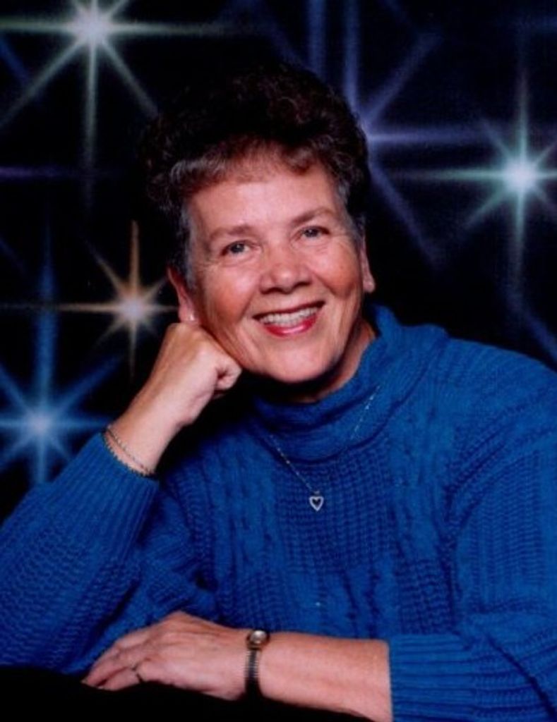 Maxine Ruth (Castello)  Mayhugh