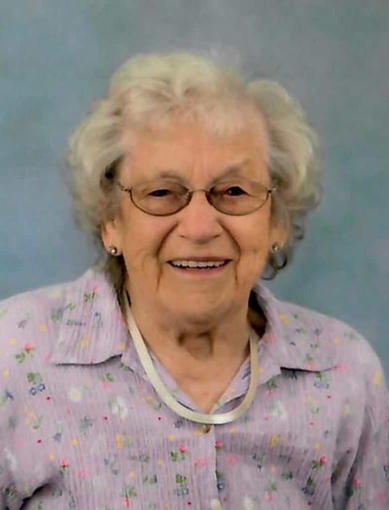 Esther Lucille (Skoog) Paulsen Profile Photo