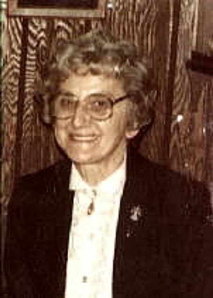 Julia Kaetz Profile Photo