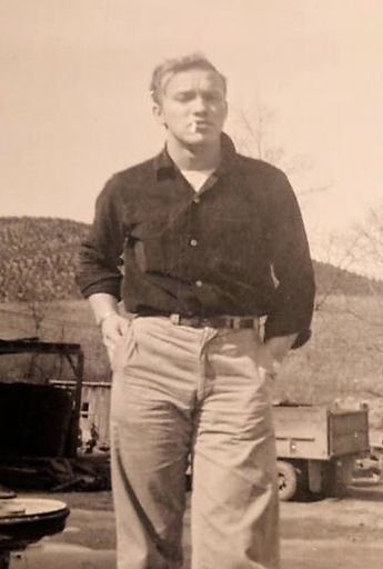 Bernard Lee Moore photo gallery thumbnail 274 of 293
