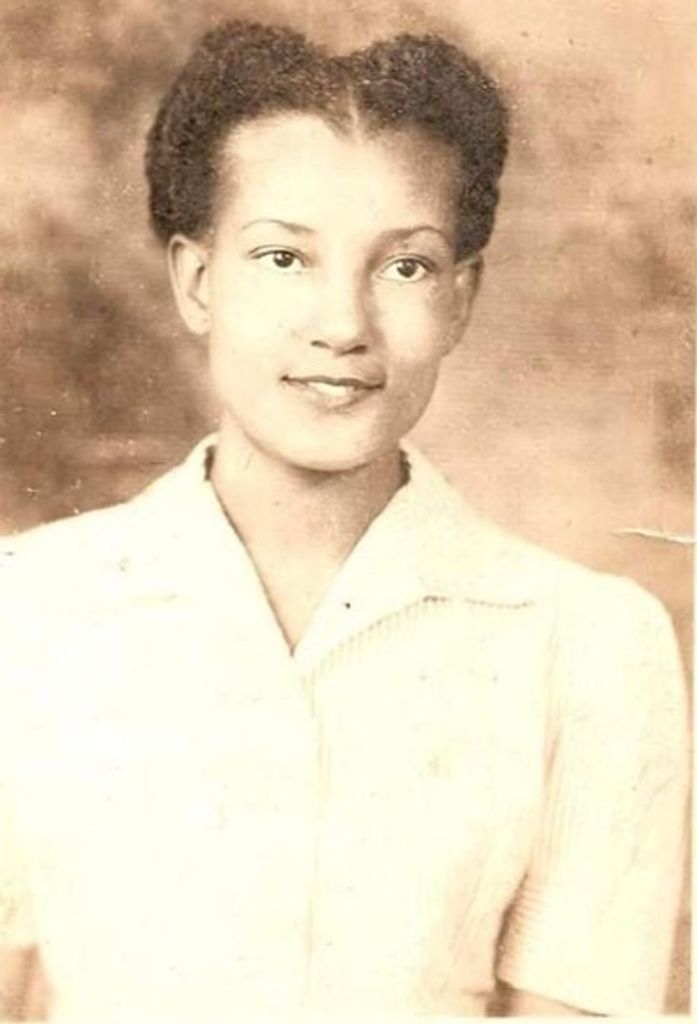 Annie Thomas Riley Profile Photo
