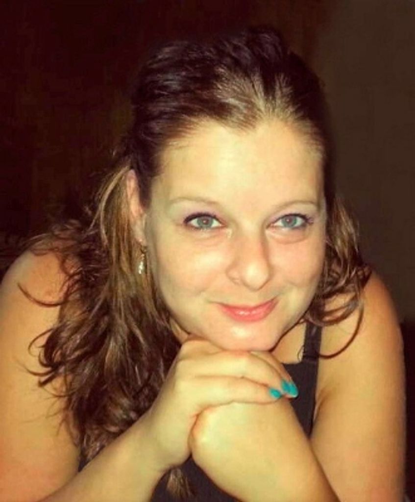 Jeannine "Nina" Moje