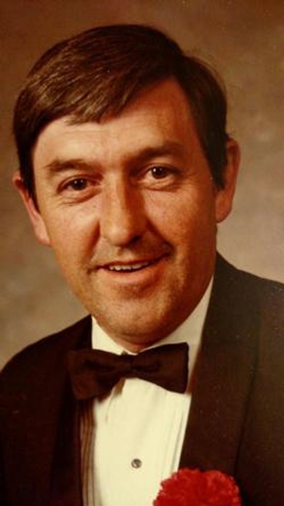Clell Cox Profile Photo