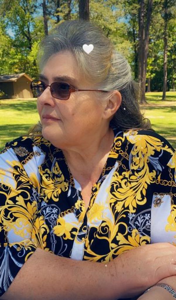 Dewana Lynn Hinton Hubbard Profile Photo