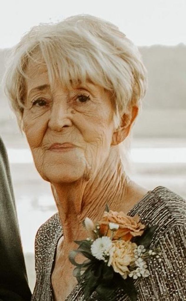 Heidi Elwood Profile Photo