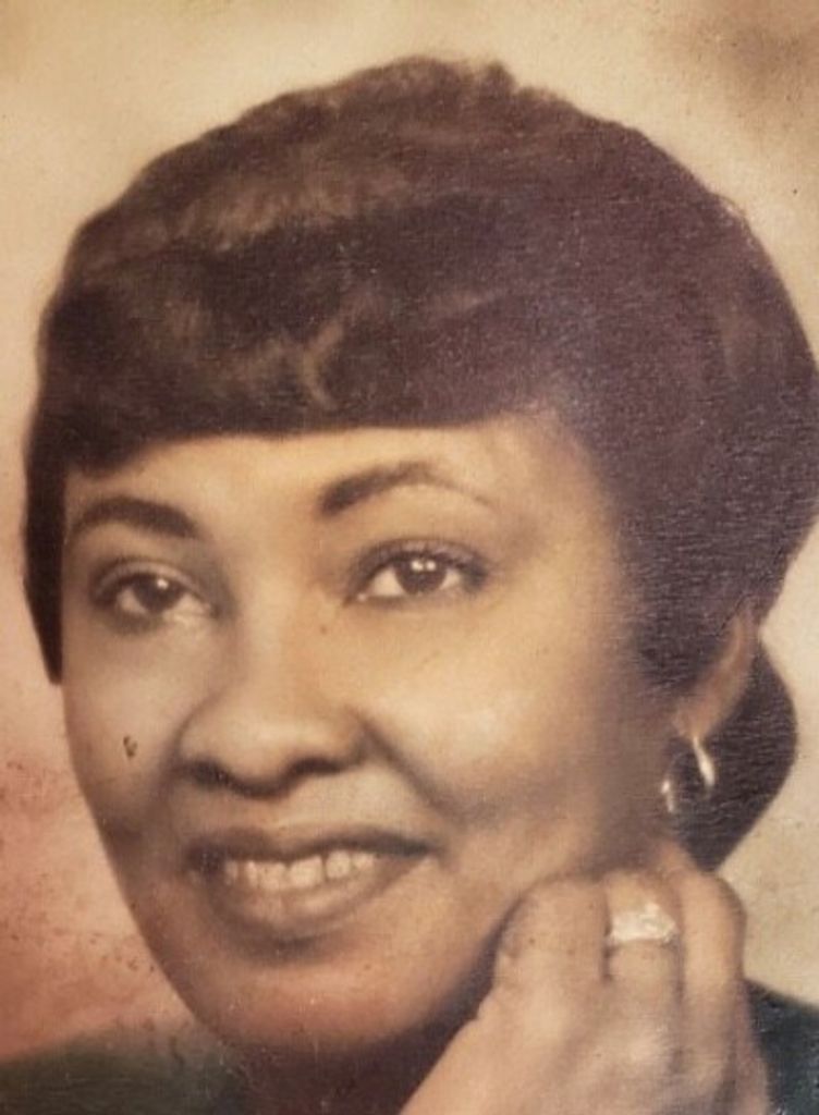 Neomia E. May Profile Photo