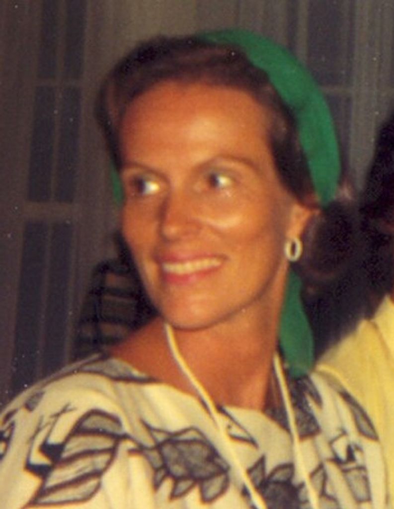 Elizabeth (Coles)  Good Profile Photo