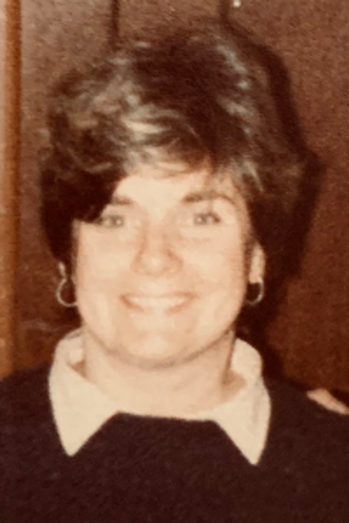 Sandra L. (Favret) Dellorco