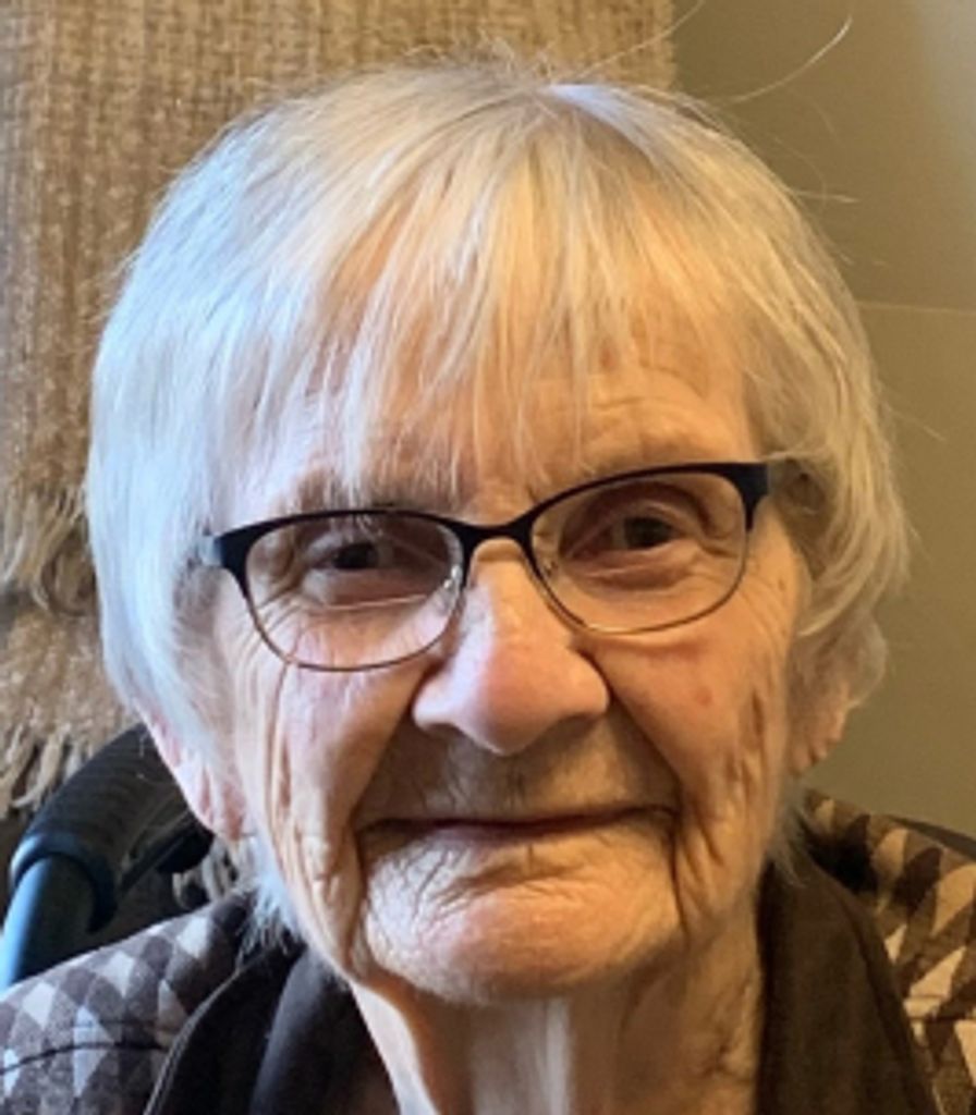 Emily Lyons Profile Photo