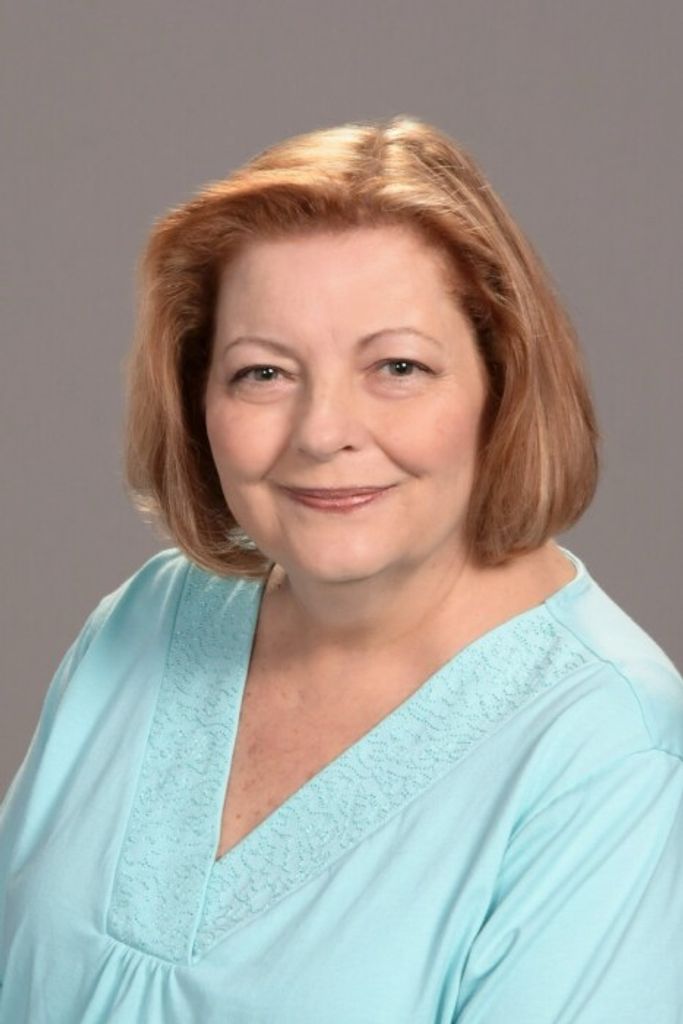 Pamela "Pam" (Richardson)  Smith