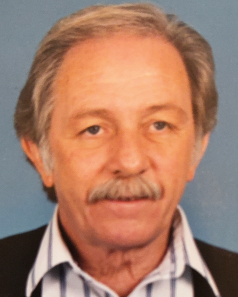 Elton Hall Profile Photo